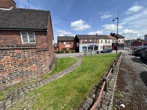 Photo 9- click for photo gallery